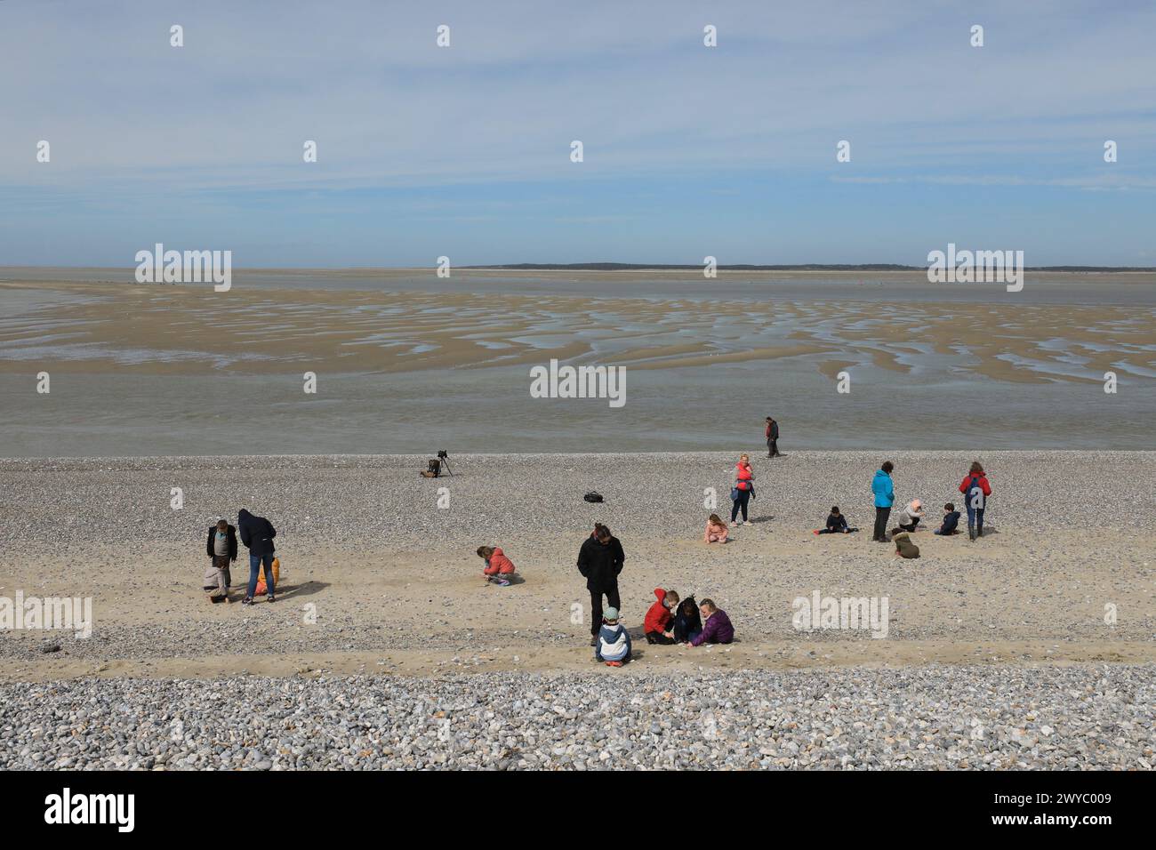 Le Hourdel, Francia. 5 aprile 2024. © PHOTOPQR/LE COURRIER PICARD/Fred HASLIN ; le Hourdel ; 05/04/2024 ; 05/04/24 debutto de la saison estivale sur la cote picarde le Hourdel Photo Fred Haslin Francia, aprile 2024 inizio della stagione turistica sulla costa, in Piccardia crediti: MAXPPP/Alamy Live News Foto Stock