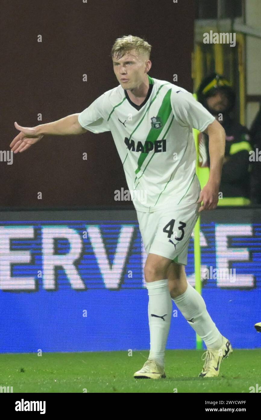 Salerno, Italia, 05 aprile 2024 Josh Doigof U.S. Sassuolo gesti durante la serie A Macth tra US Salernitana 1919 vs US Sassuolo Credit: Agostino Gemito/ Alamy Live News Foto Stock