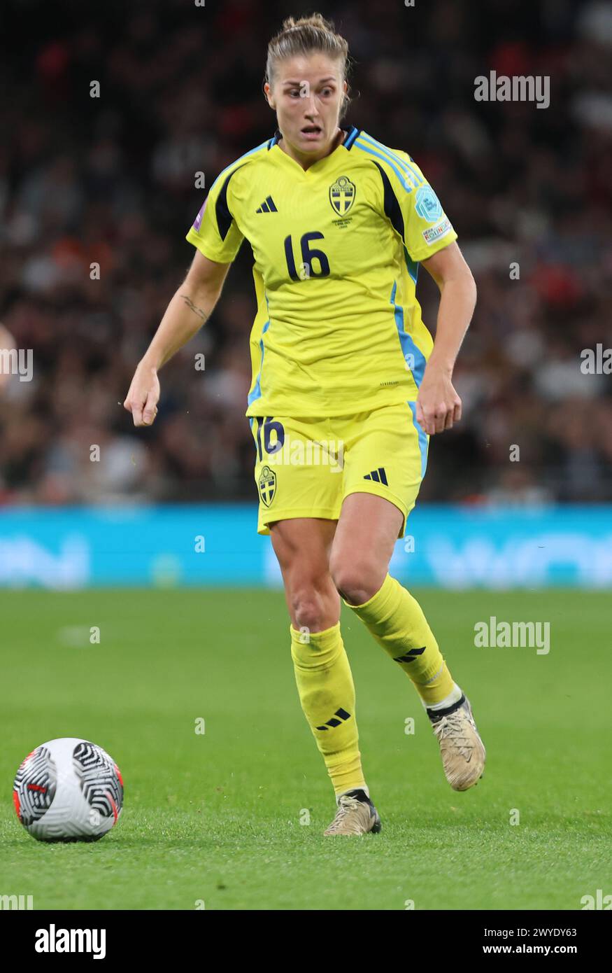 Londra, Regno Unito. 5 aprile 2024. Filippa Angeldahl (Manchester City) svedese donne in azione durante la partita di qualificazione al Campionato europeo femminile tra Inghilterra donne contro Svezia allo stadio Wembley di Londra il 5 aprile 2024 Credit: Action foto Sport/Alamy Live News Foto Stock