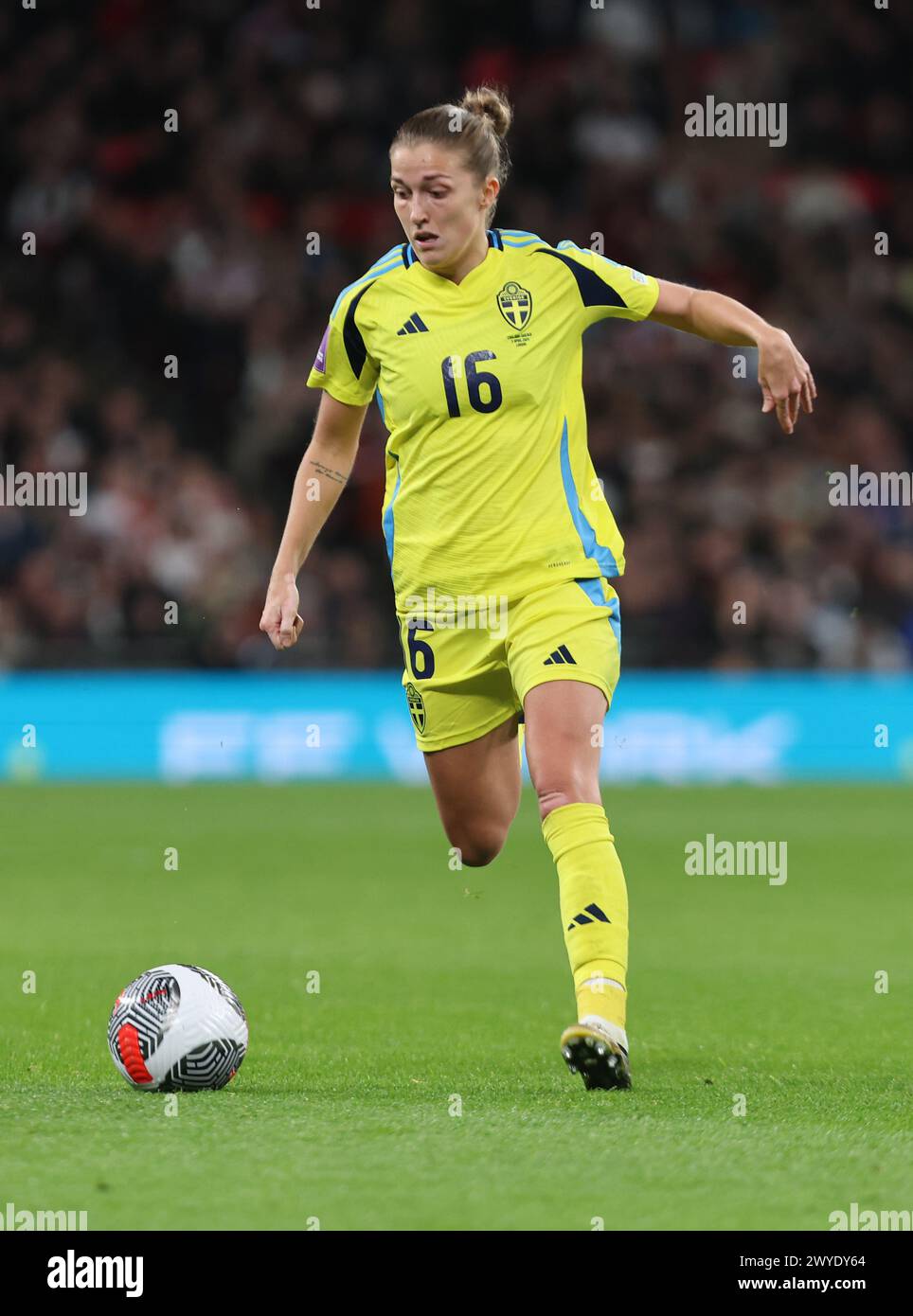 Londra, Regno Unito. 5 aprile 2024. Filippa Angeldahl (Manchester City) svedese donne in azione durante la partita di qualificazione al Campionato europeo femminile tra Inghilterra donne contro Svezia allo stadio Wembley di Londra il 5 aprile 2024 Credit: Action foto Sport/Alamy Live News Foto Stock