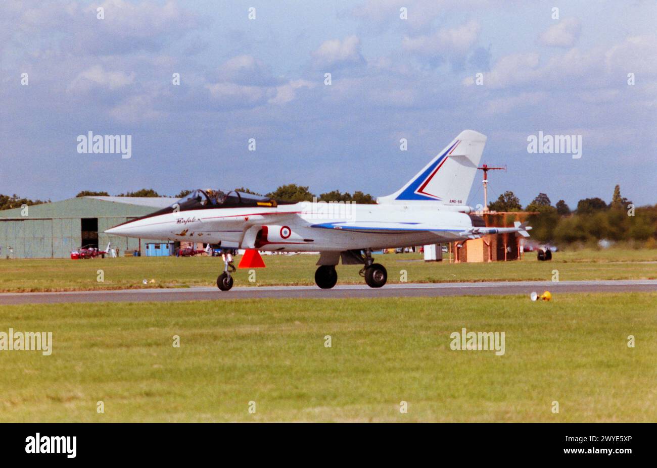 Dassualt Rafale 01 prototipo per l'aeronautica francese in mostra al Farnborough International Airshow 1988. Un avanzato progetto di caccia che volò per la prima volta nel 1986 ed entrò in servizio nel 2001. Foto Stock