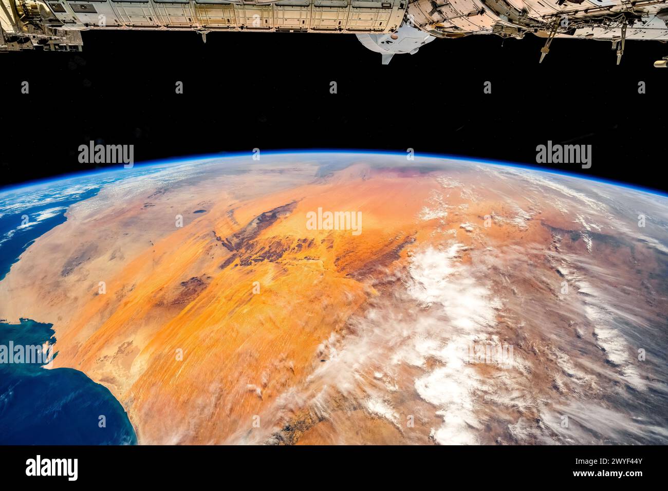 Il pianeta Terra dallo spazio. Miglioramento digitale di un'immagine fornita dalla NASA Foto Stock