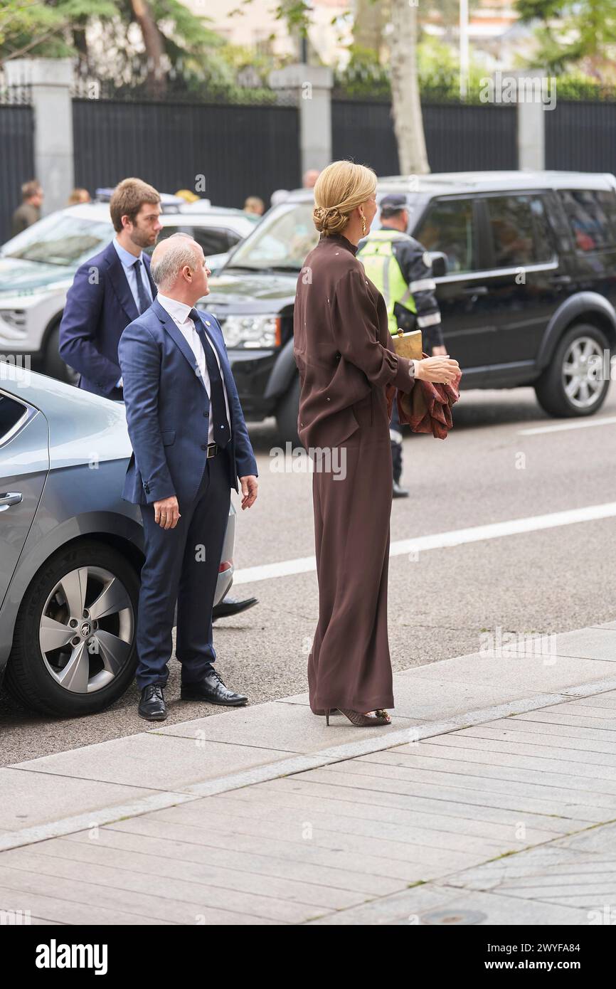 Madrid. Spagna. 20240406, la principessa Cristina di Borbon arriva al matrimonio di Jose Luis Martinez Almeida, maggiore di Madrid, e Teresa Urquijo a Sagrado Corazon e alla chiesa di San Francisco de Borja il 6 aprile 2024 a Madrid, Spagna Foto Stock