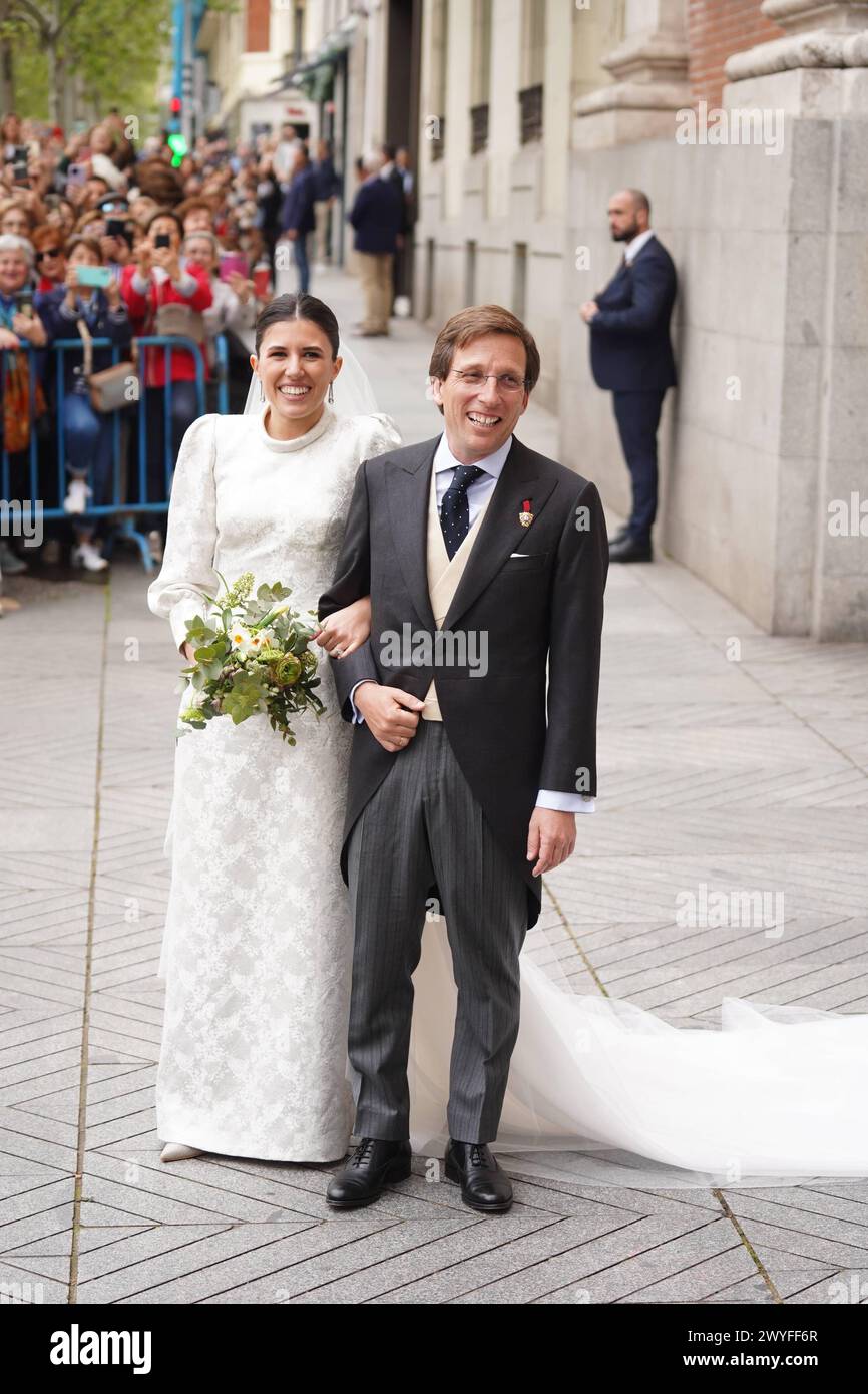 Madrid, Spagna. 6 aprile 2024. Boda de Jose Luis Martinez Almeida y Teresa Urquijo en la parroquia San Francisco de Borja en el barrio de Salamanca de Madrid. Sabado 6 de Abril de 2024 797/David/Cordon Press la famiglia reale spagnola, gentile Juan Carlos, Principessa Elena e Cristina, Victoria de Malichara e Froilan e membro importante della politica spagnola partecipano al matrimonio del sindaco Jose Luis Almeida credito: CORDON PRESS/Alamy Live News Foto Stock