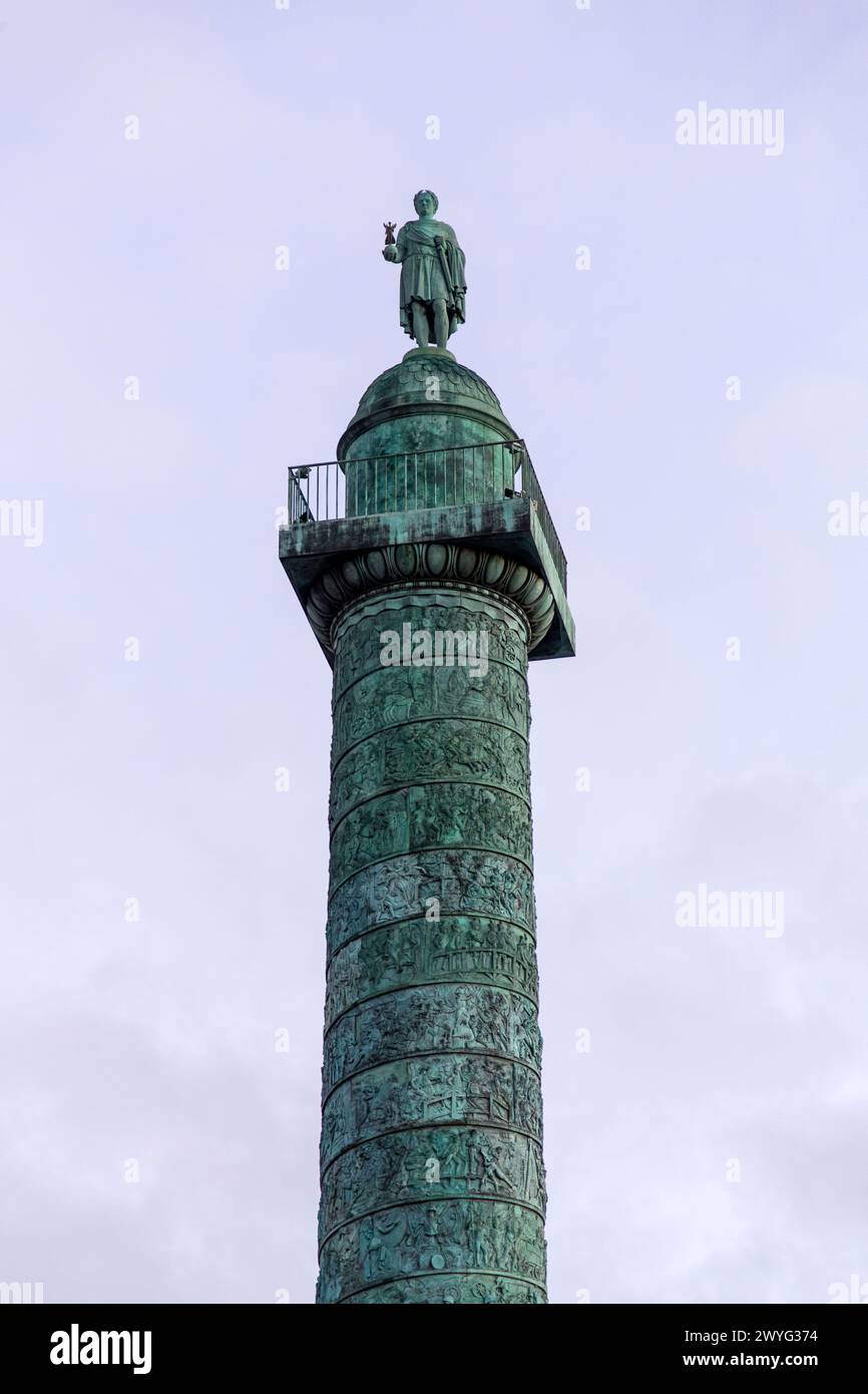 Parigi, Francia - 20 GENNAIO 2022: La Place Vendome, precedentemente noto come Place Louis-le-Grand è una piazza nel 1st ° arrondissement di Parigi, Francia, è t Foto Stock