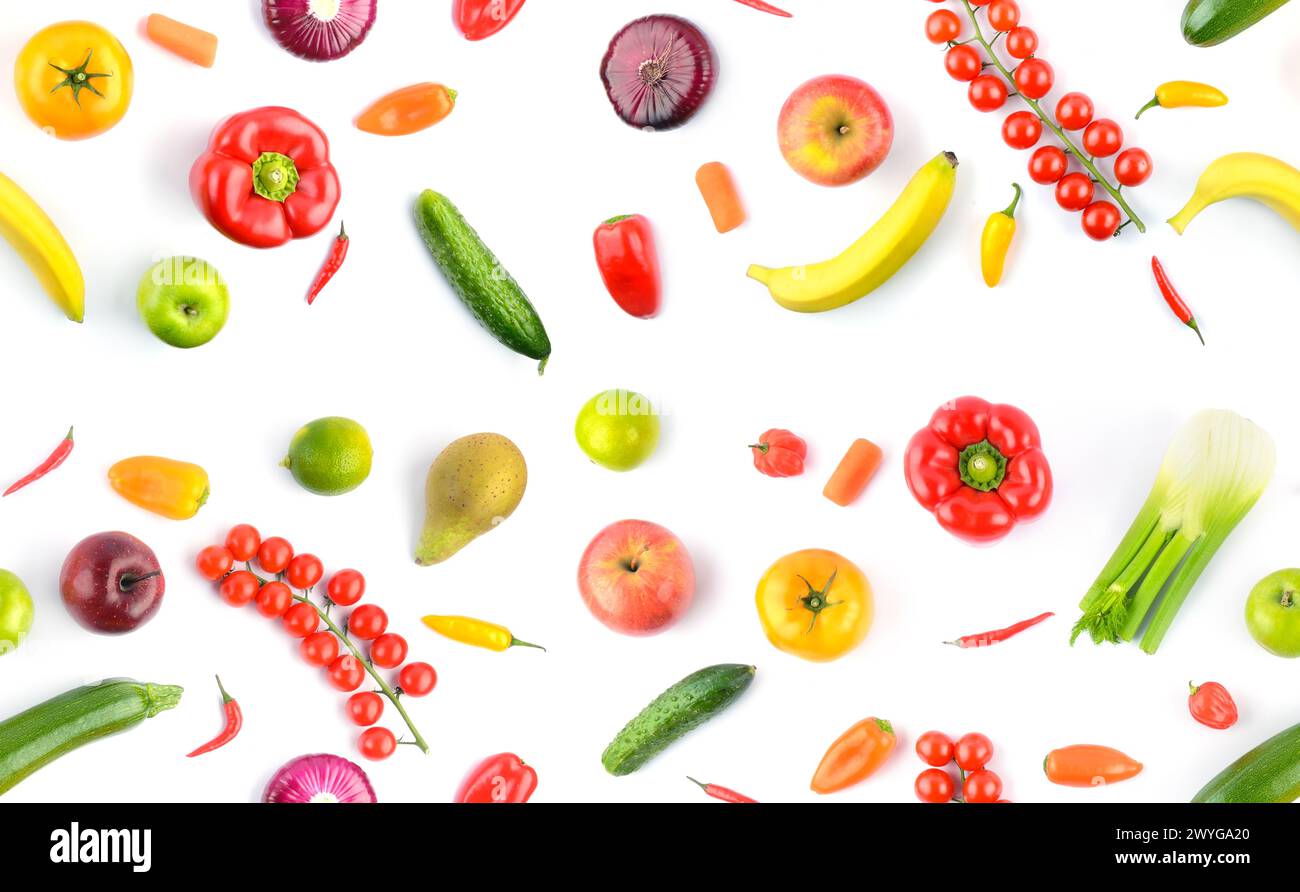 Struttura senza cuciture di verdure e frutta isolata su sfondo bianco. Foto Stock