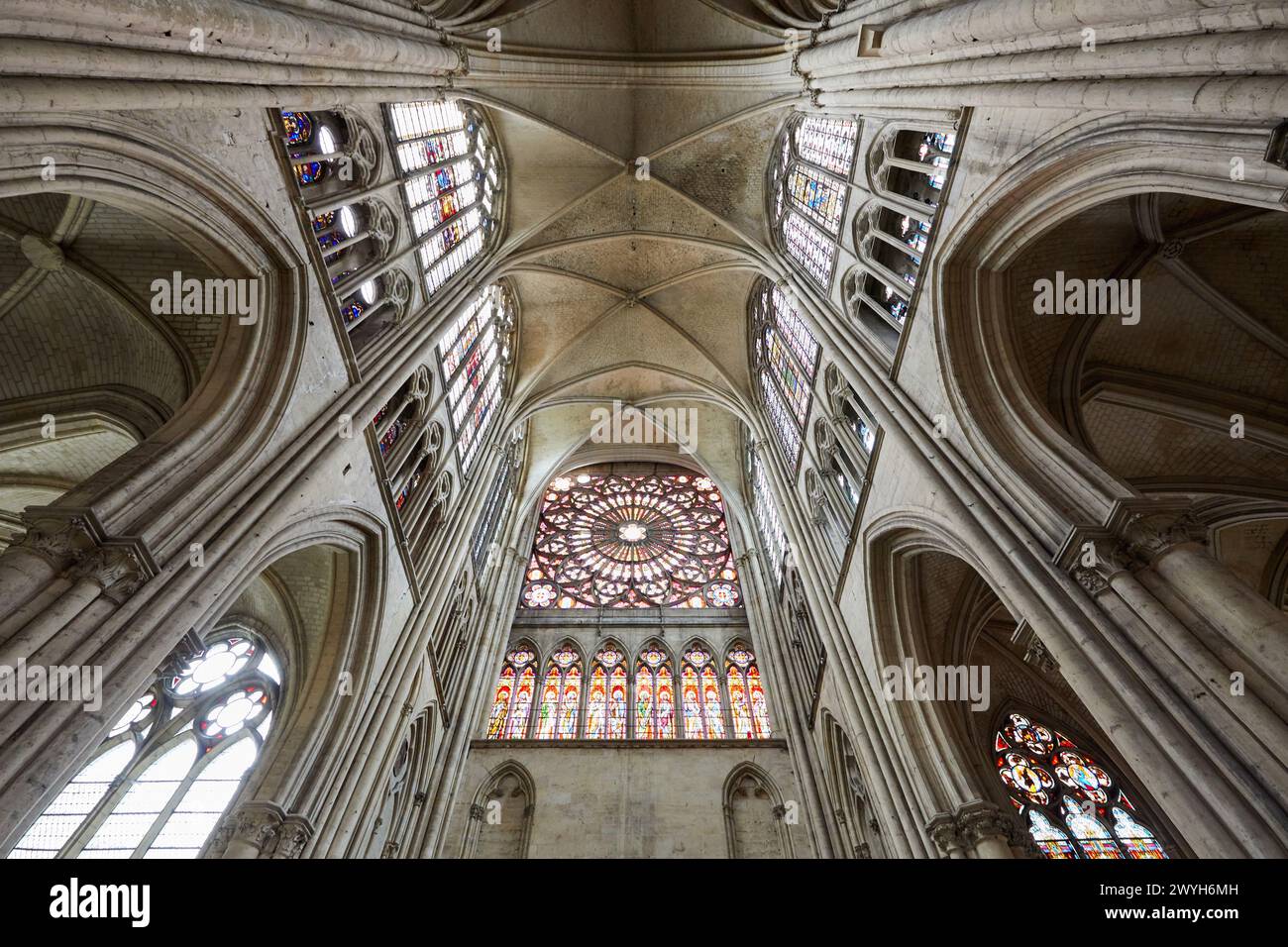 Cattedrale Saint-Pierre Saint-Paul, Troyes, regione Champagne-Ardenne, dipartimento Aube, Francia, Europa. Foto Stock