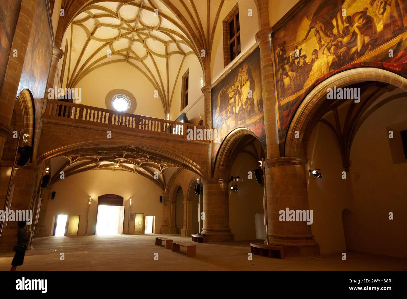 Dipinti di Josep Maria Sert nella chiesa dell'ex convento domenicano (XVI secolo), Museo San Telmo, San Sebastian, Gipuzkoa, Paesi Baschi, Spagna. Foto Stock