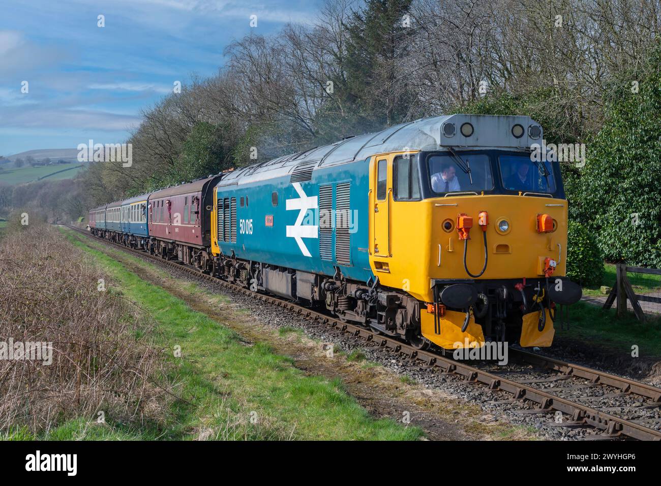 British Rail Classe 50 Valiant 50015-D415 locomotiva diesel-elettrica sulla ELR East Lancashire Railway Foto Stock