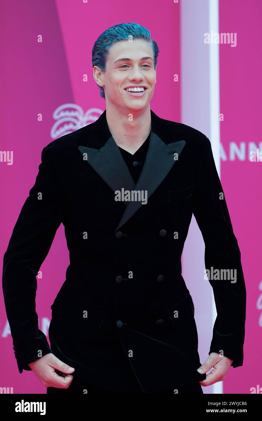 Cannes, Francia. 6 aprile 2024. CANNES, FRANCIA - 06 APRILE: Matteo partecipa al Pink Carpet durante il 7° Canneseries International Festival il 5 aprile 2024 a Cannes, Francia Foto Stock