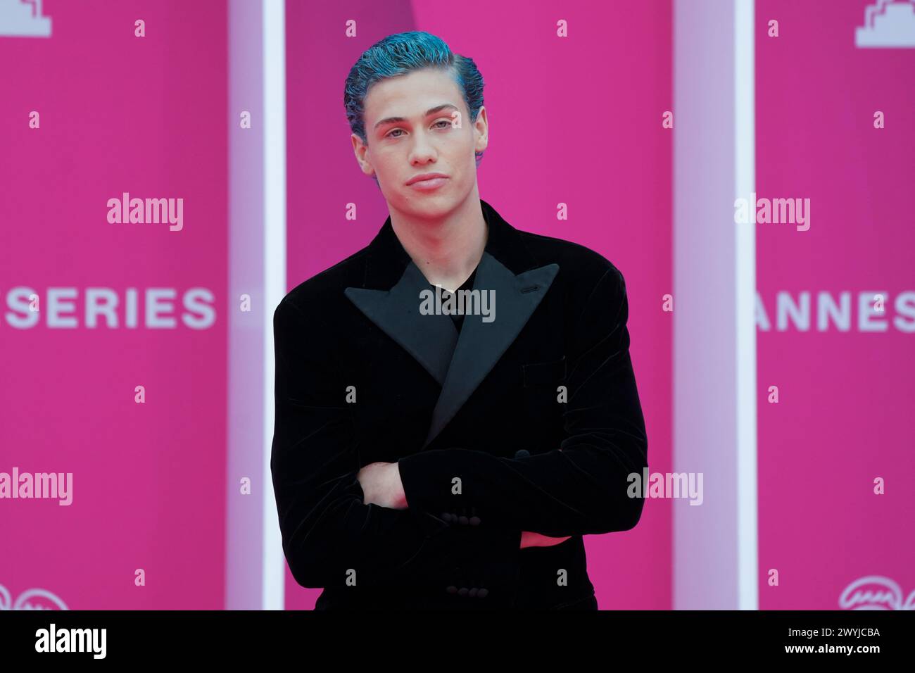 Cannes, Francia. 6 aprile 2024. CANNES, FRANCIA - 06 APRILE: Matteo partecipa al Pink Carpet durante il 7° Canneseries International Festival il 5 aprile 2024 a Cannes, Francia Foto Stock
