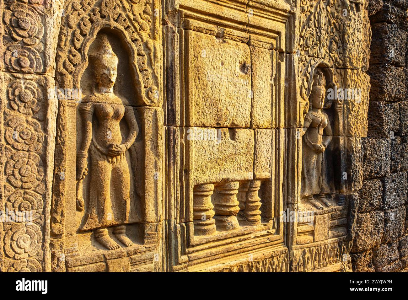 Cambogia, Kampong Cham, il tempio buddista Angkorian VAT Nokor (o Nokor Bachey) costruito nell'XI secolo Foto Stock