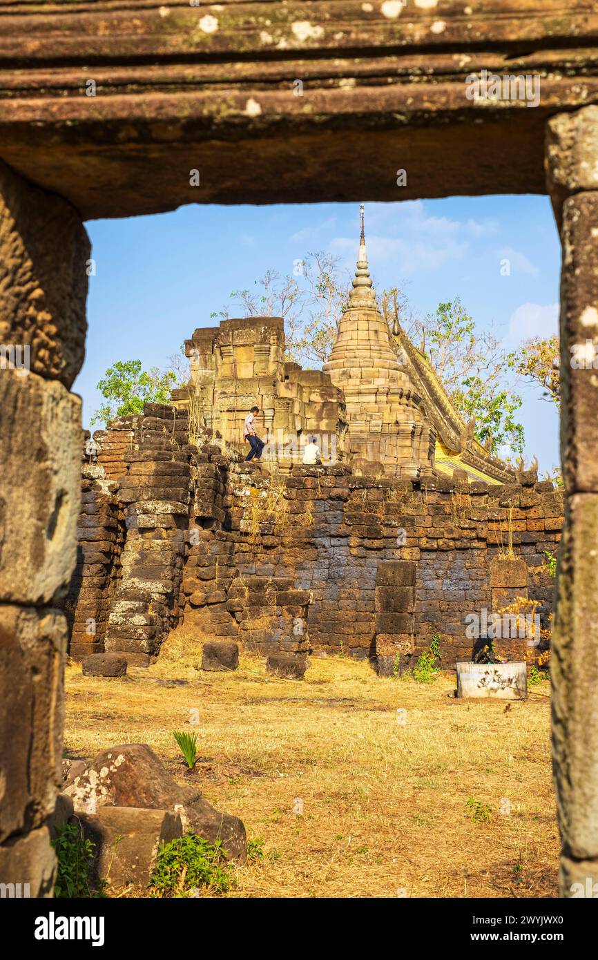 Cambogia, Kampong Cham, il tempio buddista Angkorian VAT Nokor (o Nokor Bachey) costruito nell'XI secolo Foto Stock