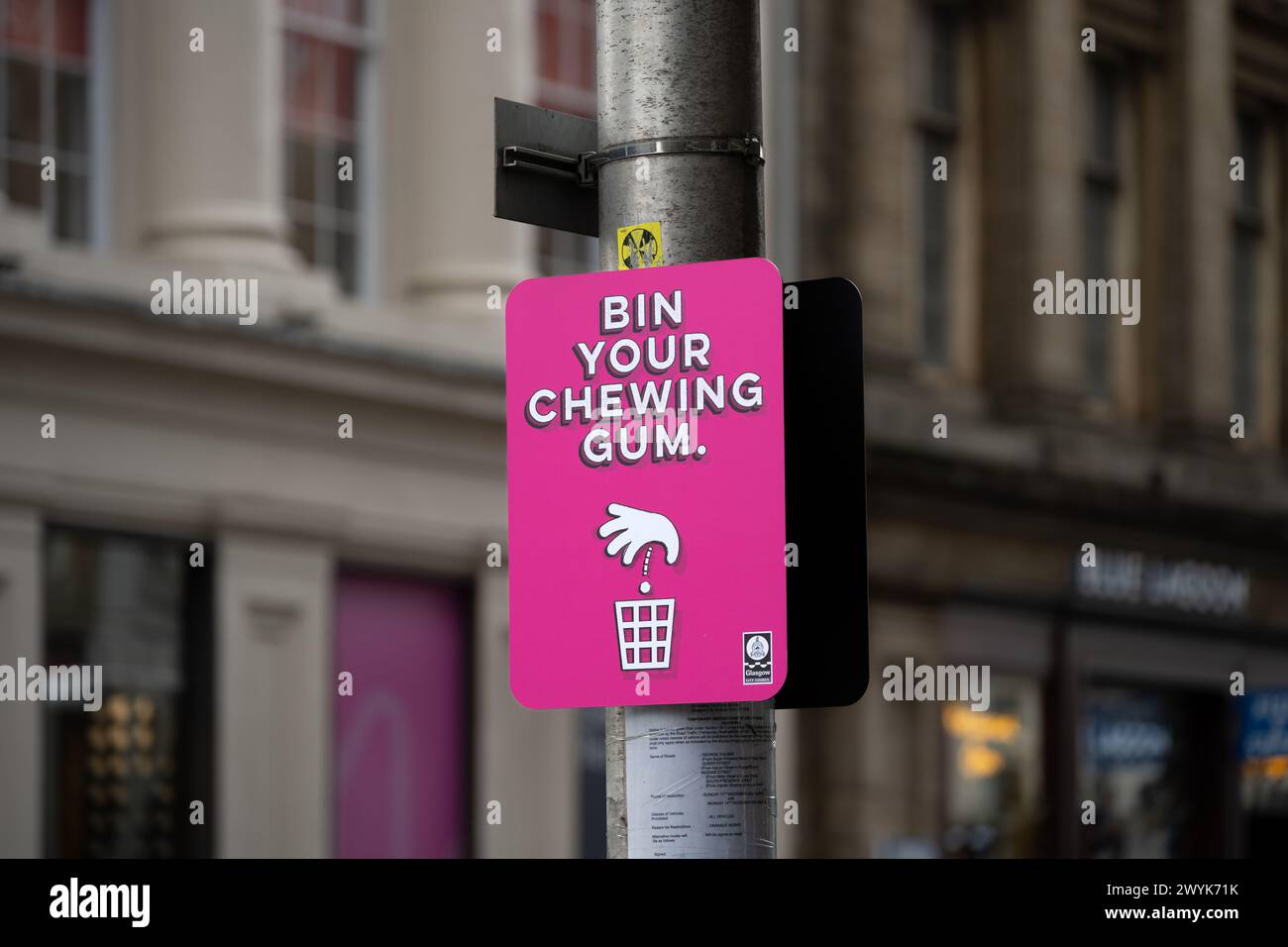 Imballa il tuo cartello da masticare - Glasgow, Scozia, Regno Unito - 2024 Foto Stock