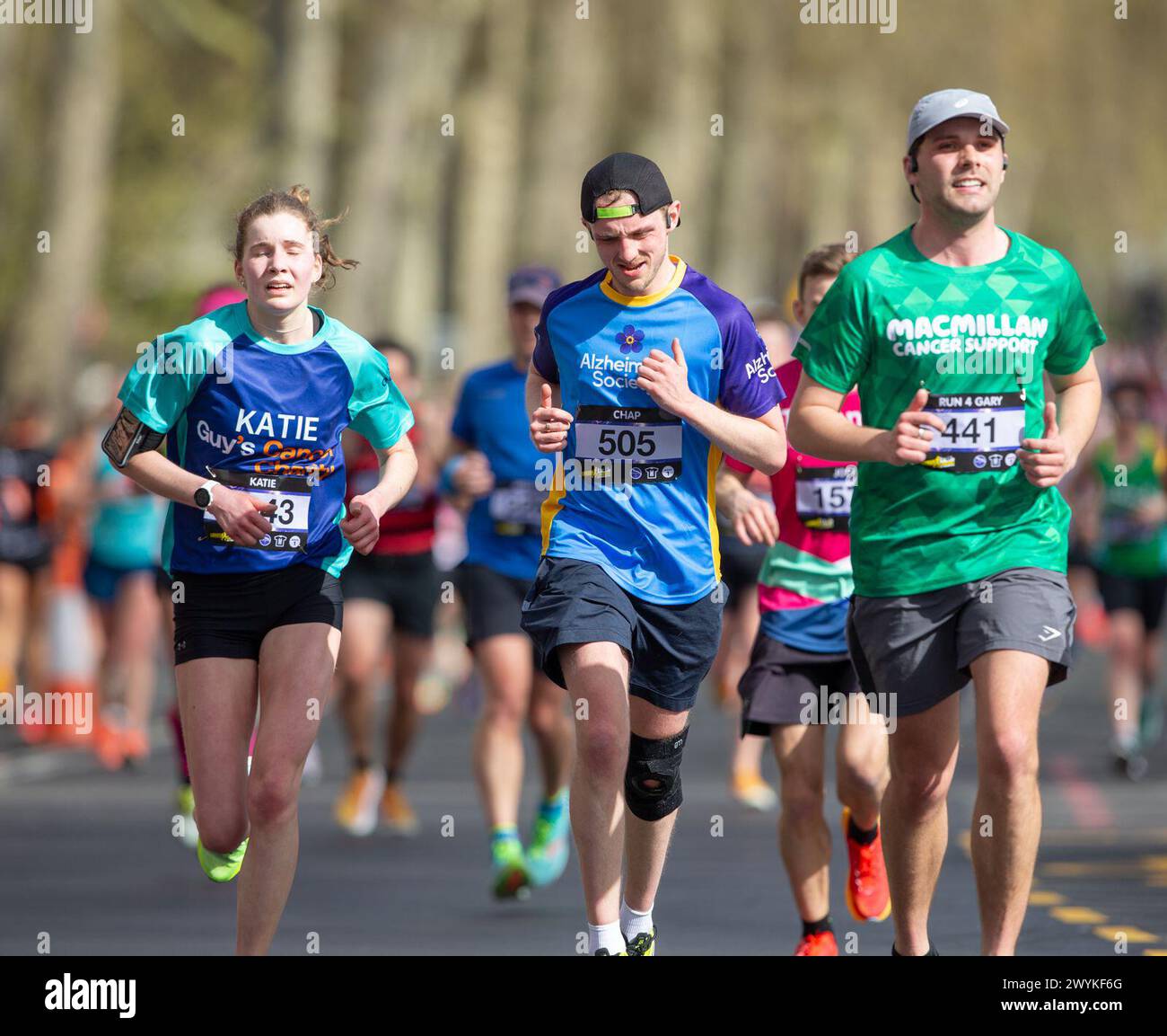 Londra, Regno Unito, 7 aprile 2024 la London Landmarks Half Marathon è un evento premiato nel centro di Londra che è diventato un punto fermo nel calendario degli eventi di corsa. L'evento è di proprietà e organizzato da Tommy's per aiutare a raccogliere fondi per salvare la vita dei bambini e attraversa sia la City di Londra che la City of Westminster Credit: Richard Lincoln/Alamy Live News Foto Stock