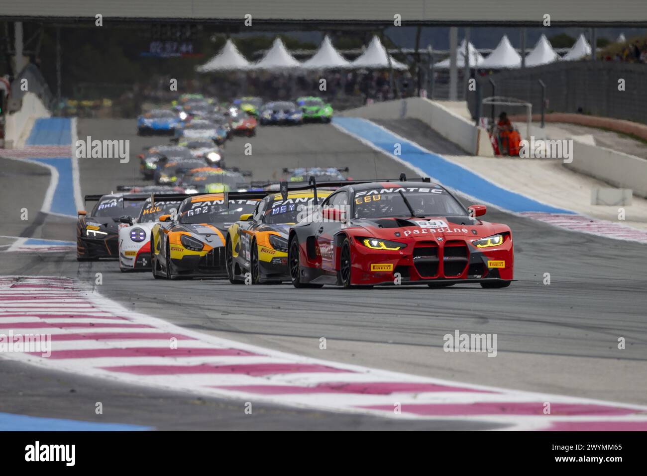 991 LEUNG Darren (gbr), DENNIS Jake (gbr), SOWERY Toby (gbr), Century Motorsport, BMW M4 GT3, azione durante il 1° round del Fanatec GT World Challenge 2024 motorizzato da AWS sul circuito Paul Ricard, dal 5 al 7 aprile 2024 a le Castellet, Francia Foto Stock