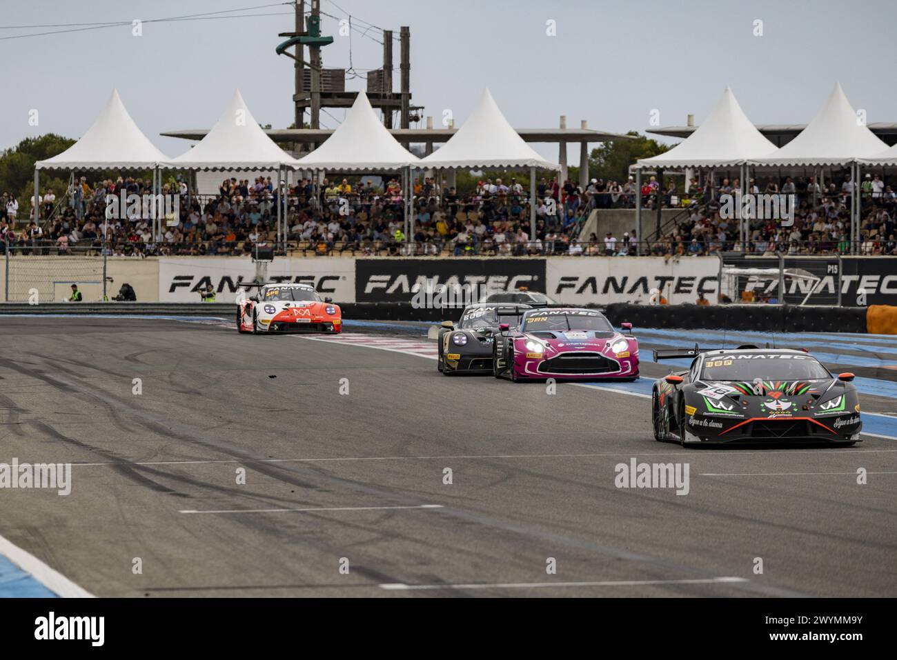 78 BECHTOLSHEIMER Till (usa), DOQUIN Antoine (fra), MITCHELL Sandy (gbr), Barwell Motorsport, Lamborghini Huracan GT3 Evo 2, azione durante il 1° round del Fanatec GT World Challenge 2024 motorizzato da AWS sul circuito Paul Ricard, dal 5 al 7 aprile 2024 a le Castellet, Francia Foto Stock