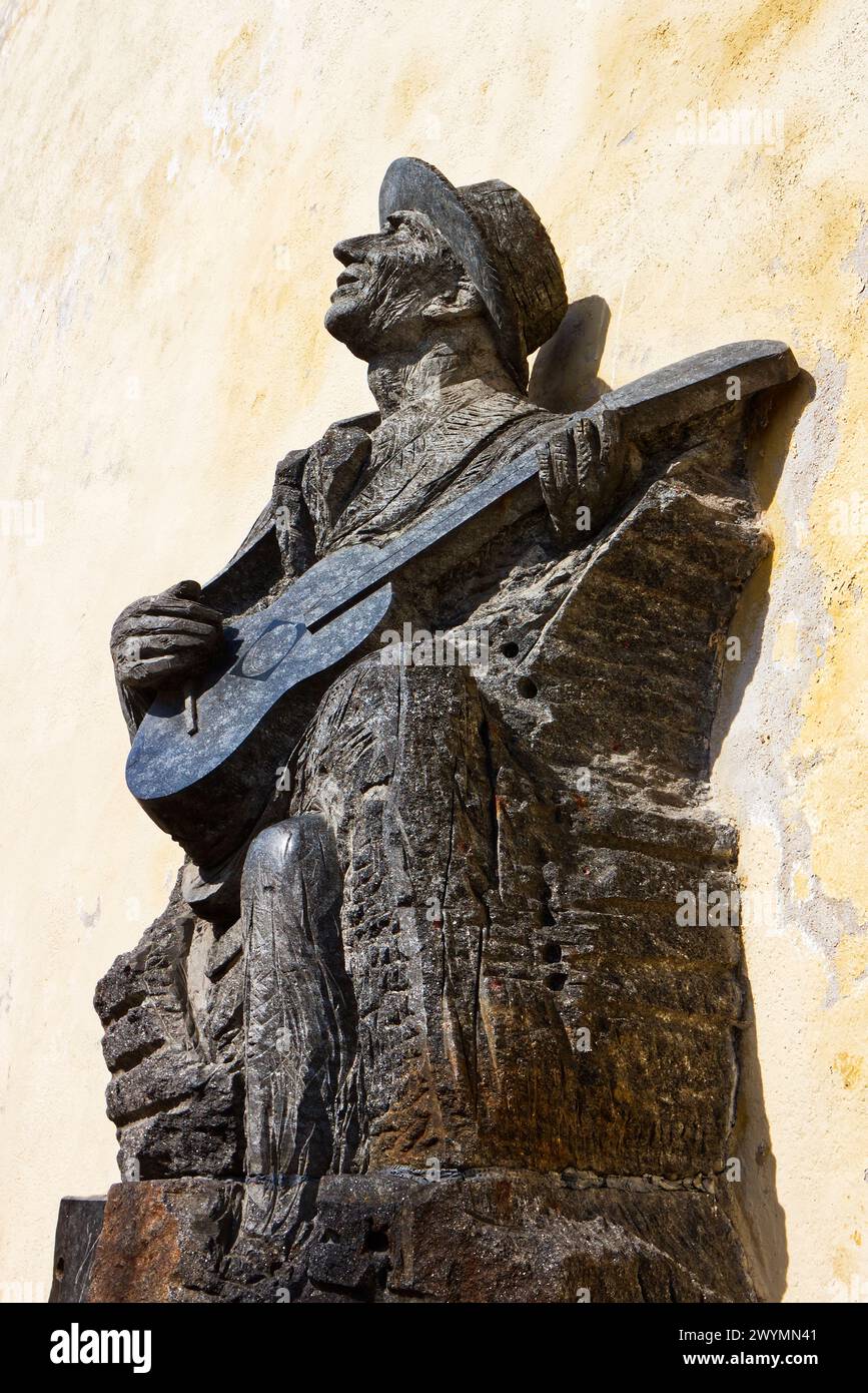 Statua di Karel Hašler (compositore ceco, attore, paroliere, regista di film e teatro) a Praga, Repubblica Ceca Foto Stock