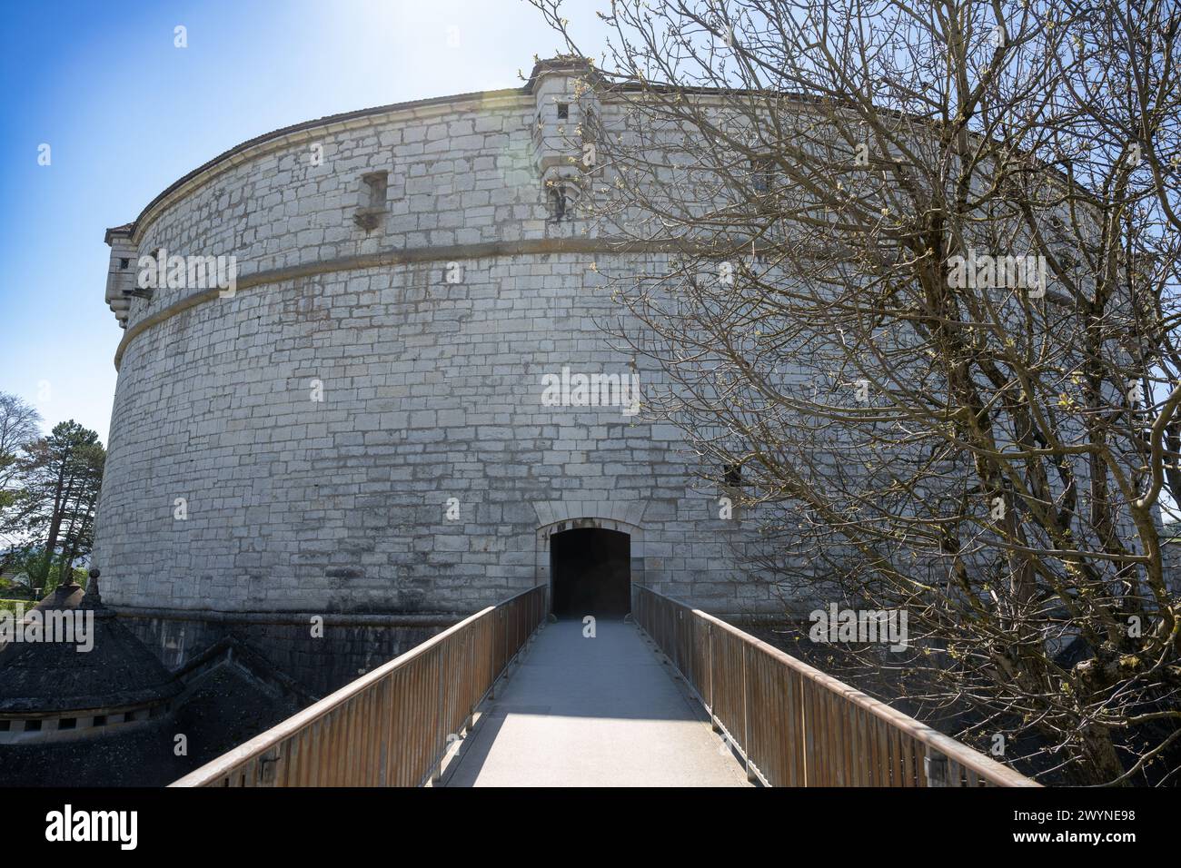 Munot, Sciaffusa, Svizzera, una fortificazione circolare del XVI secolo nel centro di Sciaffusa. L'attuale complesso è stato costruito tra il 1564 e il Foto Stock