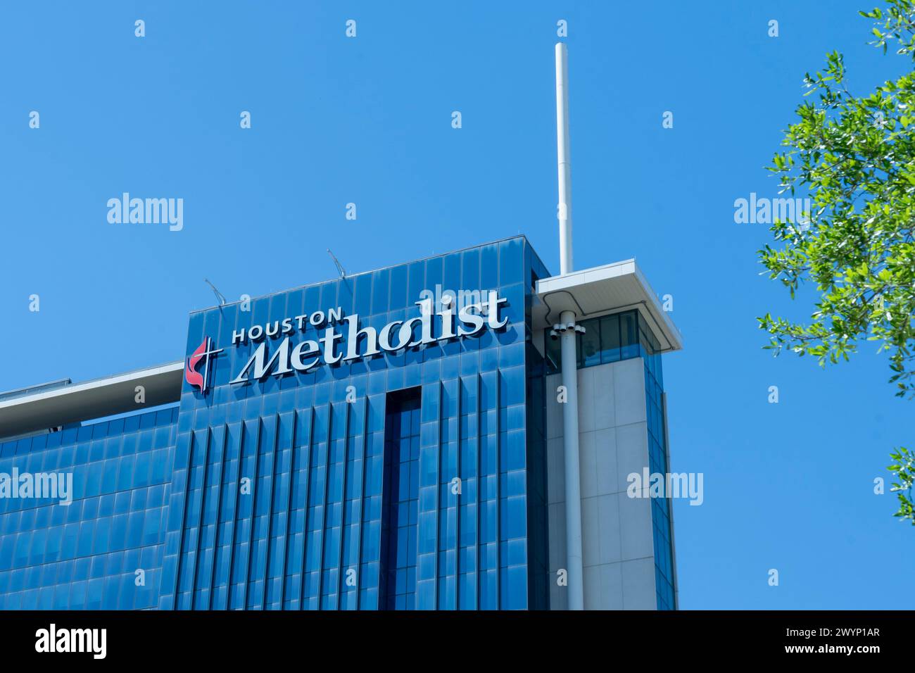 Cartello metodista di Houston sull'edificio di Houston, Texas, Stati Uniti. Foto Stock