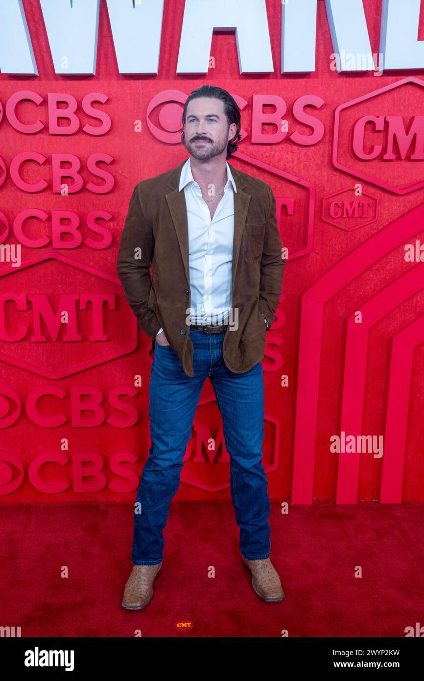 La cantante country RILEY GREEN cammina sul tappeto rosso e posa per le fotografie prima dello spettacolo dei CMT Music Awards all'Austin's Moody Center il 6 aprile 2024. Crediti: Bob Daemmrich/Alamy Live News Foto Stock