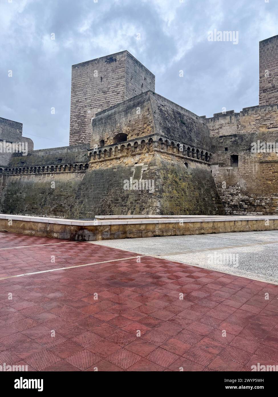 Bari, Italia, primavera, Castello, Castello Svevo di Bari, Castello Normanno-Svevo, Castello Normanno-Svevo, Castello Normanno-Svevo di Bari, Puglia Foto Stock