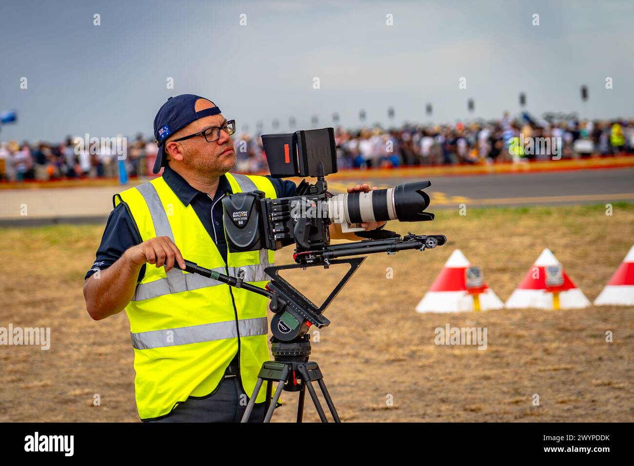Avalon, Melbourne, Australia - operatore di telecamere che filma l'airshow Foto Stock