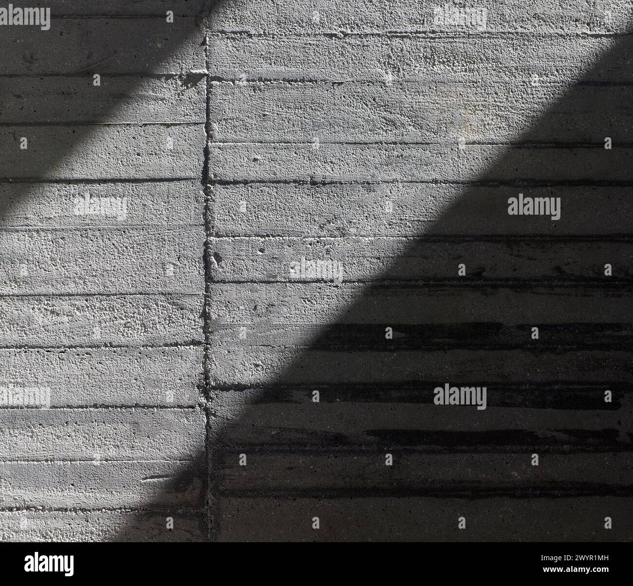 La ampliación de la Casa de Cultura de Bertamiráns contempla, como uso principal, una sala de exposiciones, además de otros usos secundarios Foto Stock