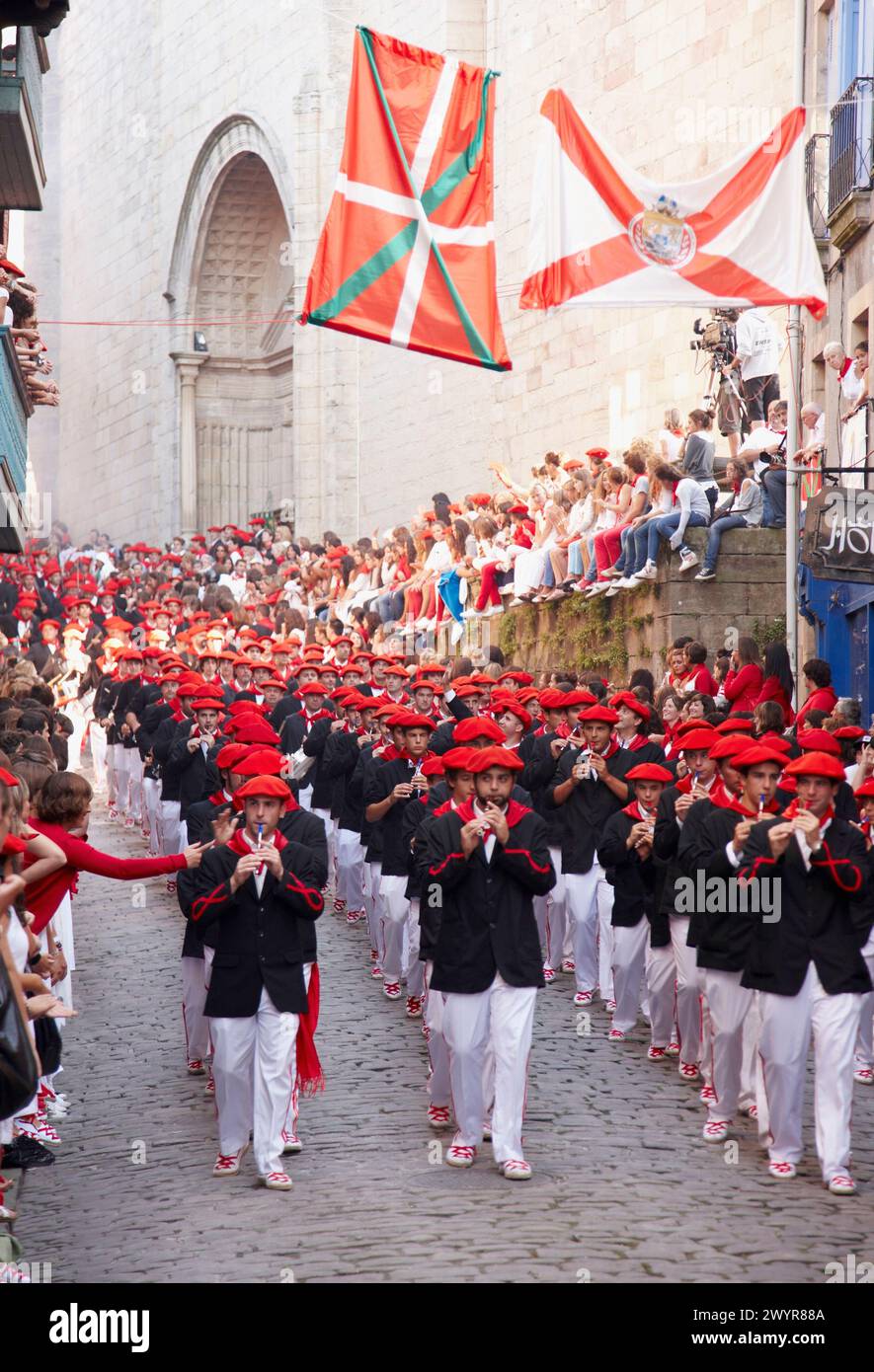 "Alarde", Hondarribia, Guipuzcoa, Paesi Baschi, Spagna. Foto Stock