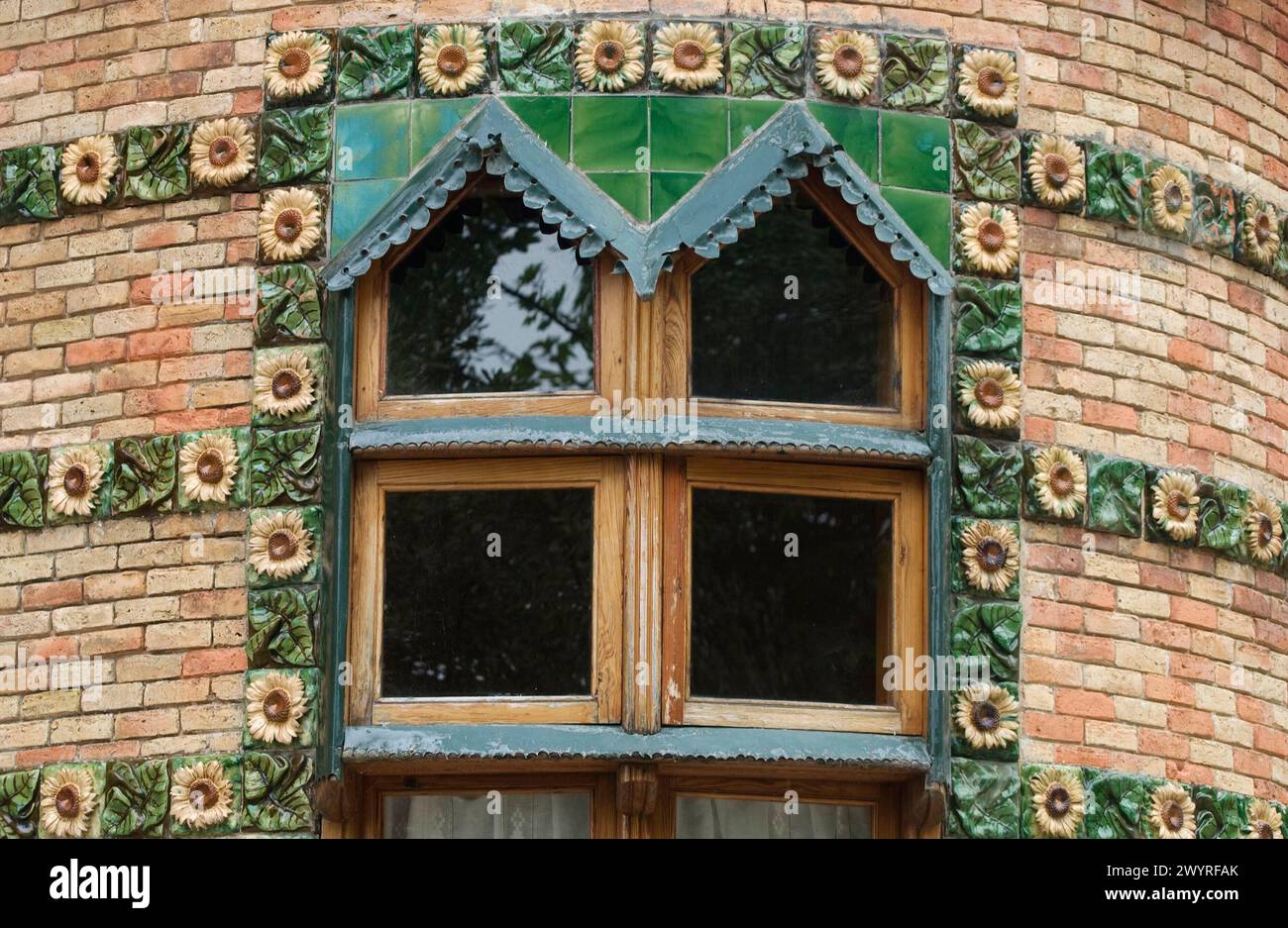 El Capricho di Gaudí (costruito nel 1885). Comillas. Cantabria, Spagna. Foto Stock