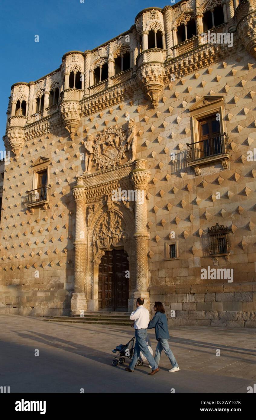 Palacio del Infantado (1480-83) di Juan Guas. Guadalajara. Castilla-la Mancha. Spagna. Foto Stock