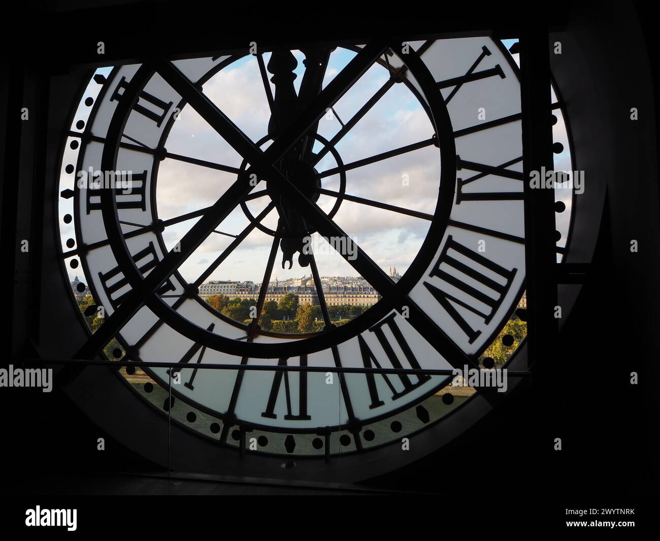 Museo d'Orsay, Orologio con numeri romani, Parigi, Francia Foto Stock