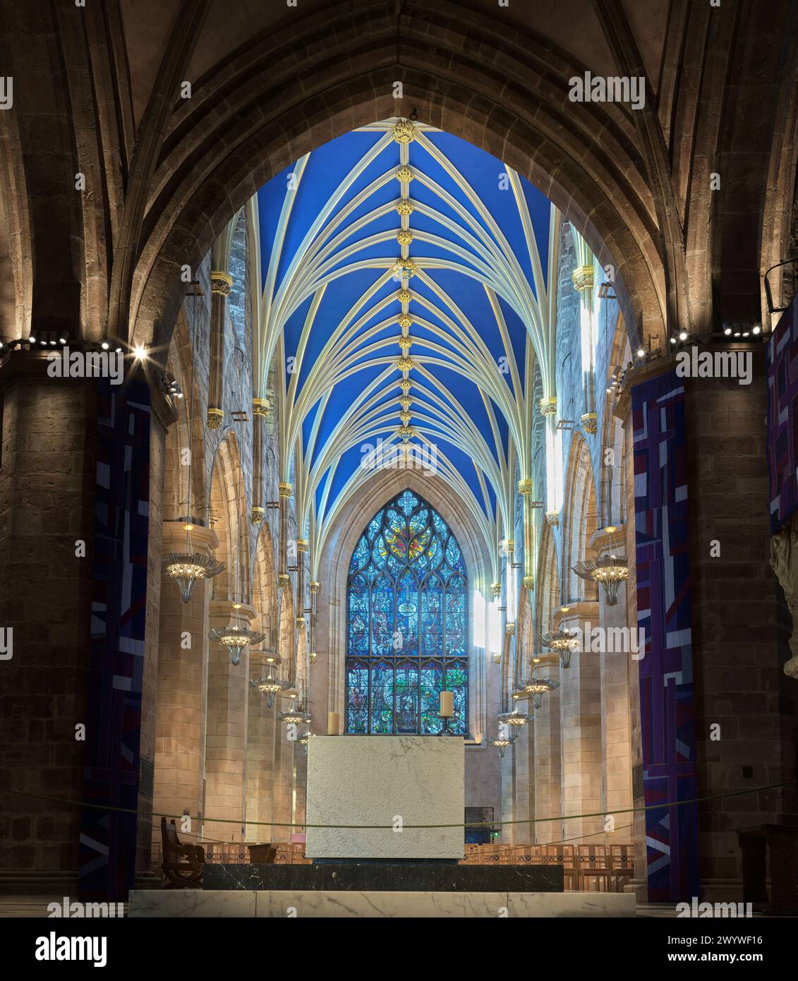 Soffitto sopra l'estremità occidentale della cattedrale cristiana di St Giles, Edimburgo, Scozia. Foto Stock