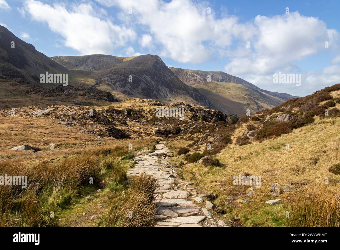 Llyn Idwal Path, Snowdonia National Park vicino a Pont Pen-y-benglog, Bethesda, Bangor, Galles, Gran Bretagna Foto Stock