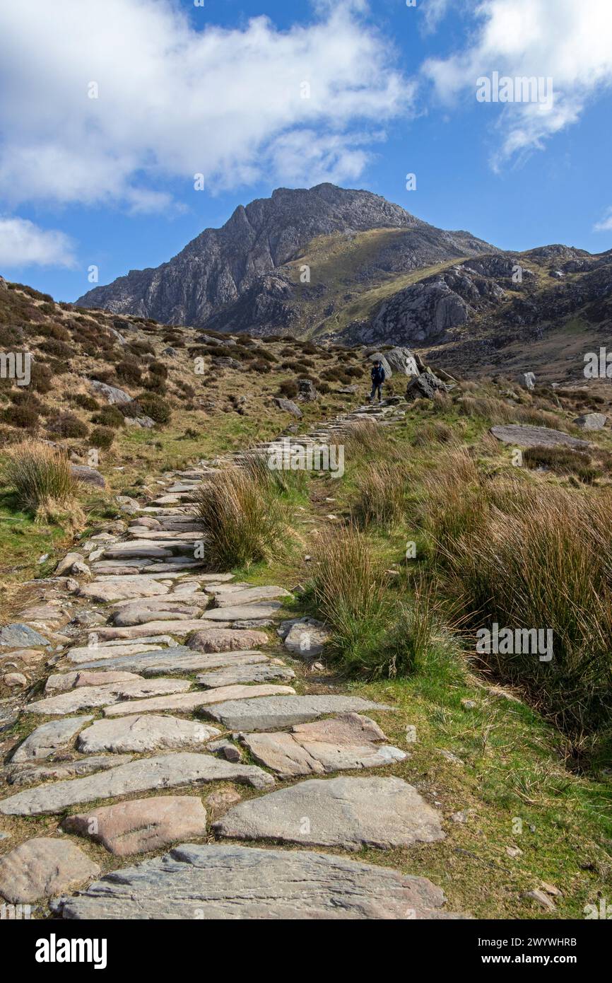 Llyn Idwal Path, Snowdonia National Park vicino a Pont Pen-y-benglog, Bethesda, Bangor, Galles, Gran Bretagna Foto Stock