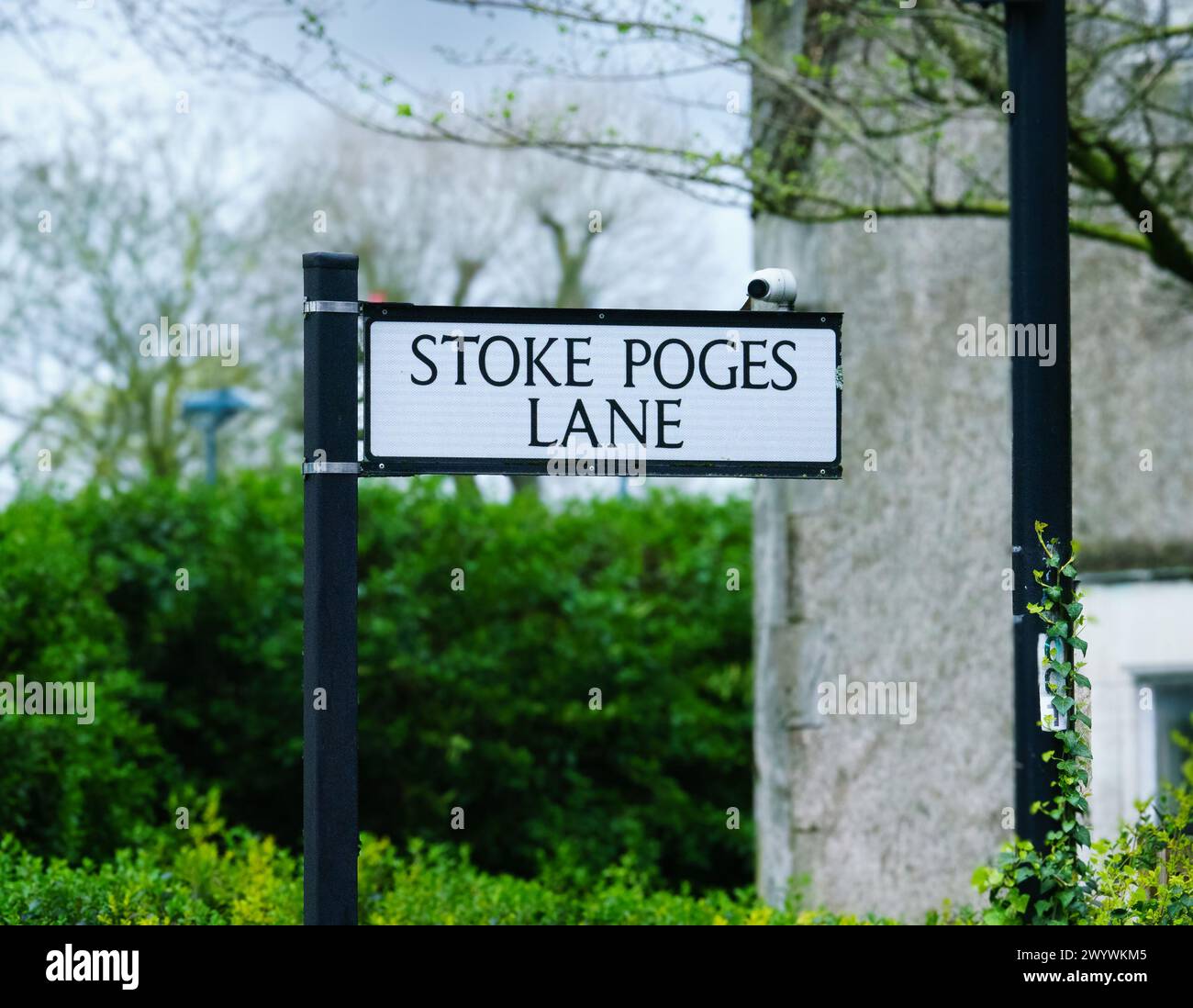 Cartello "Stoke Poges Lane", Slough, Berkshire, Regno Unito Foto Stock
