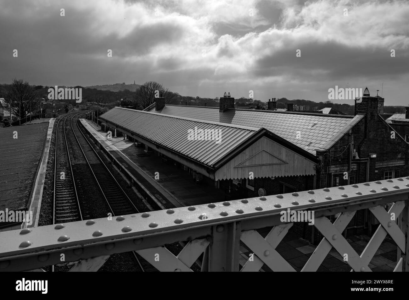 Ponte pedonale di Redruth Station Foto Stock