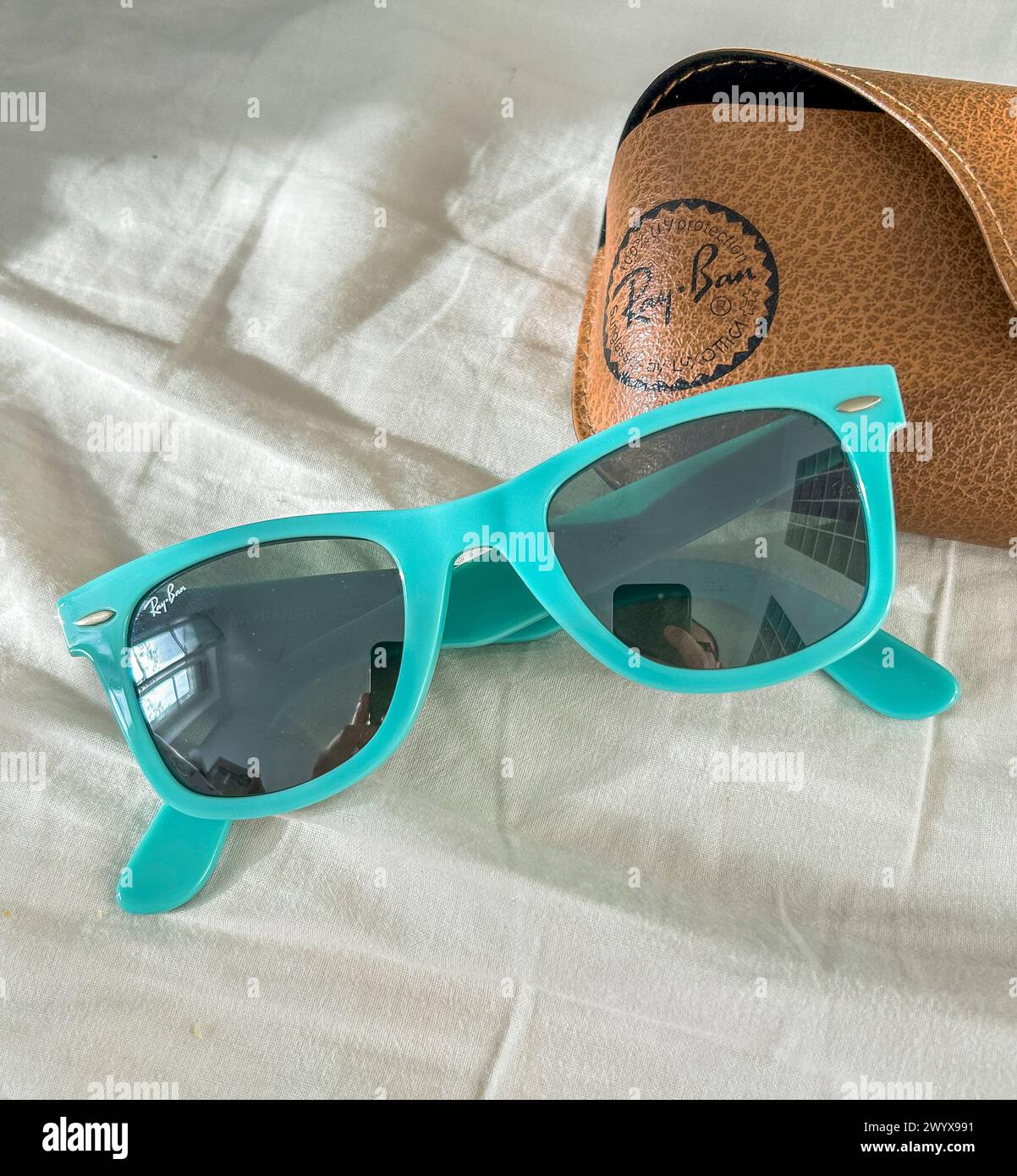 Ray Ban, Wayfarer, occhiali da sole, RB2140, turchese, accessori alla moda Foto Stock