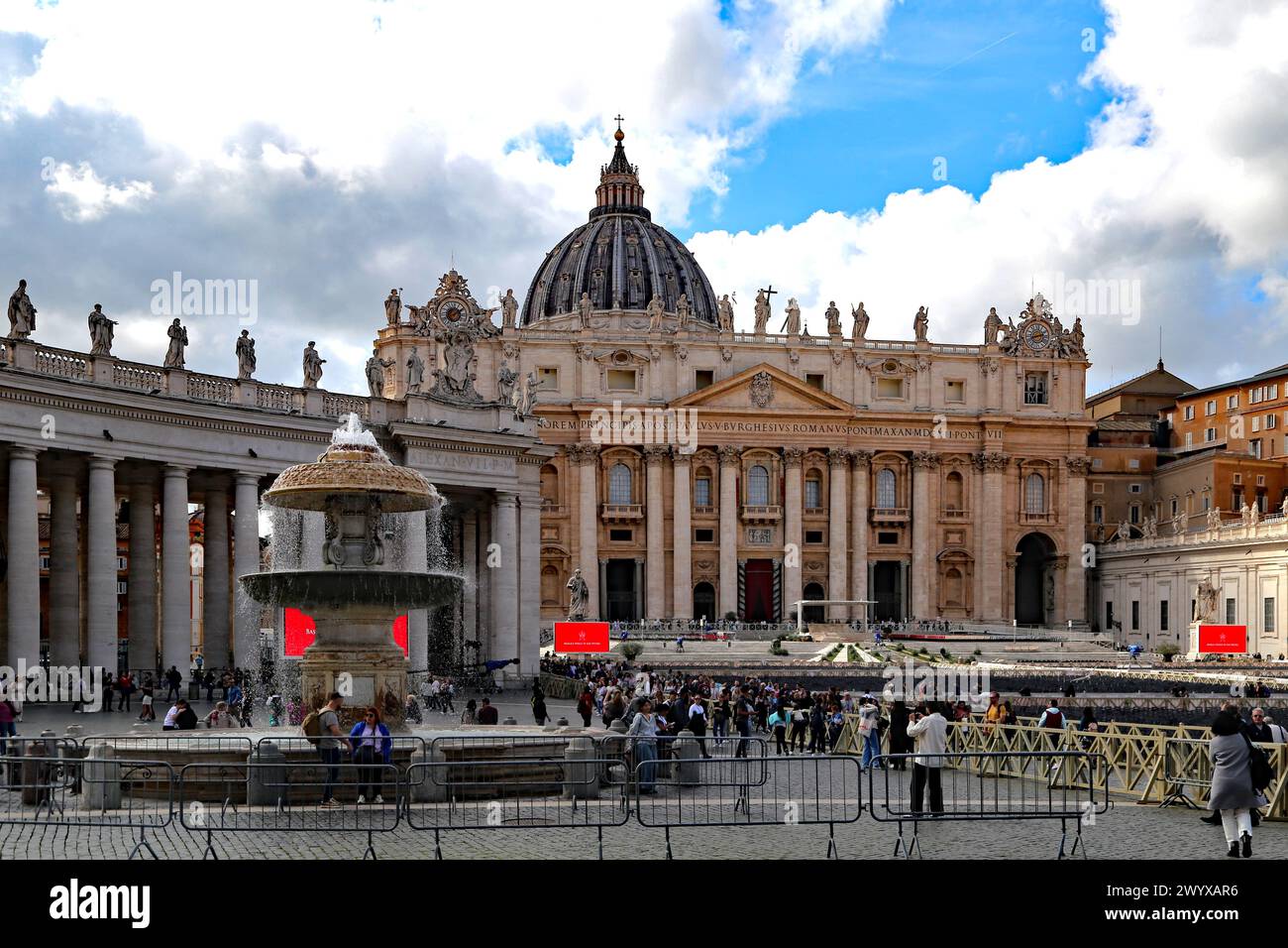 Esterno del Vaticano a Roma, Ital. E' stato istituito per il Papa per rivolgere l'udienza per la Pasqua Foto Stock