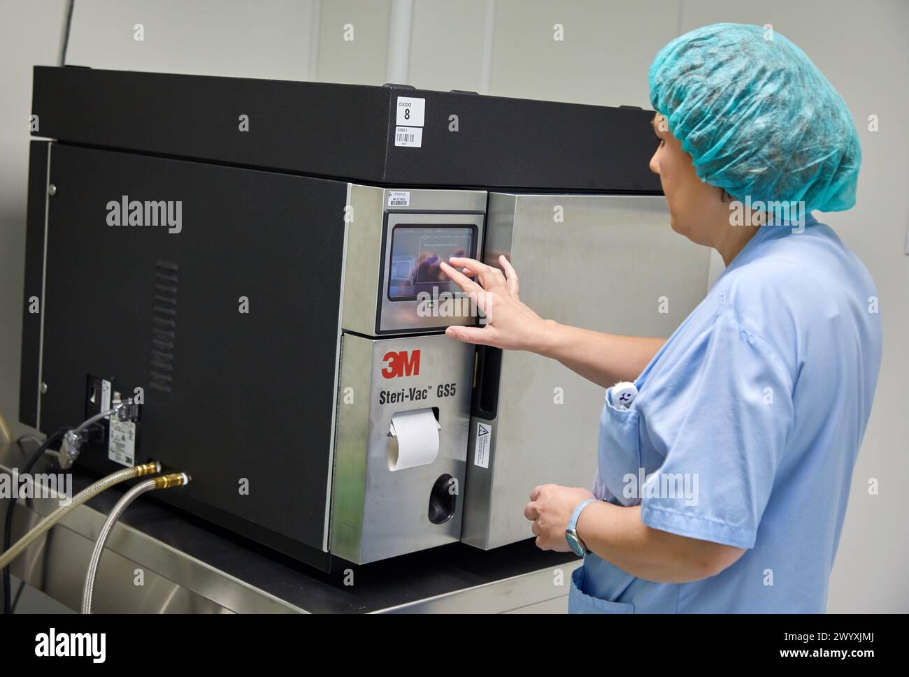 Ossido di etilene, pulizia di materiale chirurgico, sterilizzazione, pulizia autoclave, ospedale Donostia, San Sebastian, Gipuzkoa, paesi Baschi, Spagna. Foto Stock