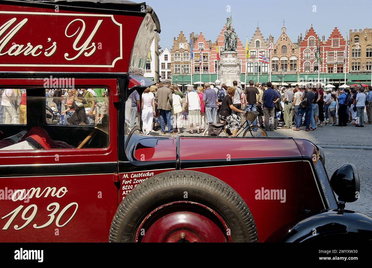 Markt (Piazza del mercato). Bruges. Fiandre, Belgio. Foto Stock