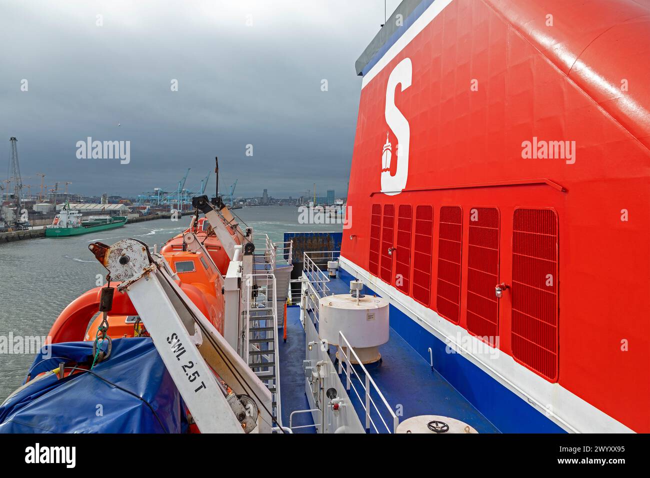 Traghetto Stena Line in partenza dal porto di Dublino, Repubblica d'Irlanda Foto Stock