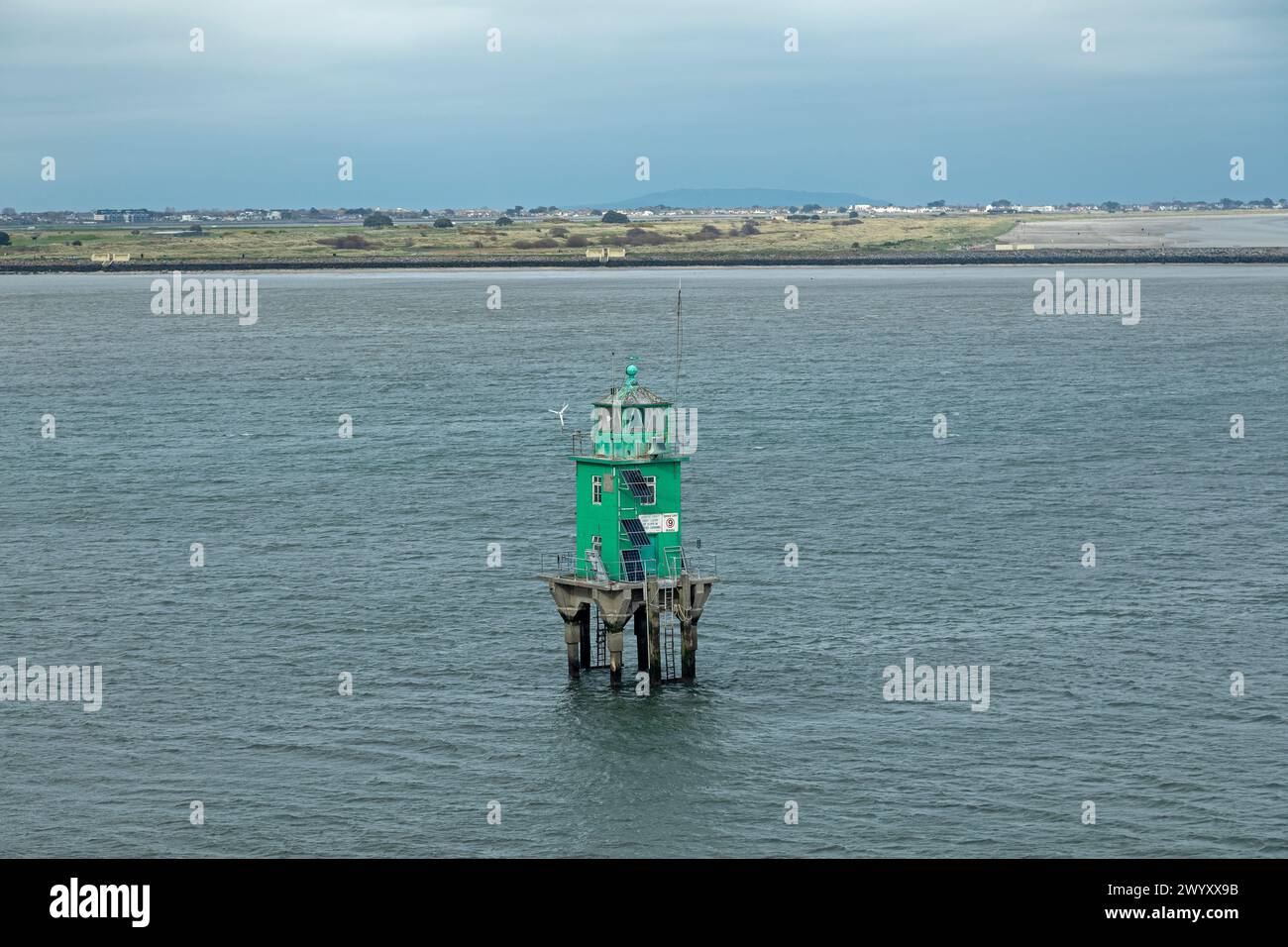 Faro verde, baia di Dublino, Dublino, Repubblica d'Irlanda Foto Stock