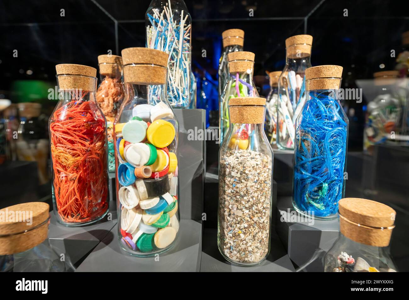 La spazzatura dei mari, nella mostra Plante Ozean nel Gasometer di Oberhausen, gli oceani del mondo nella loro fragile bellezza sono al centro del Foto Stock