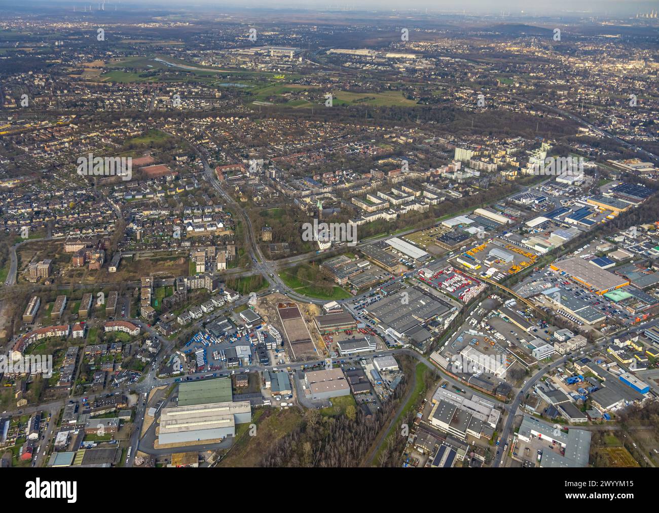Vista aerea, zona industriale Boschstraße e Konrad-Adenauer-Ring, panoramica zona residenziale, Neumühl, Duisburg, zona della Ruhr, Renania settentrionale-Vestfalia, Foto Stock