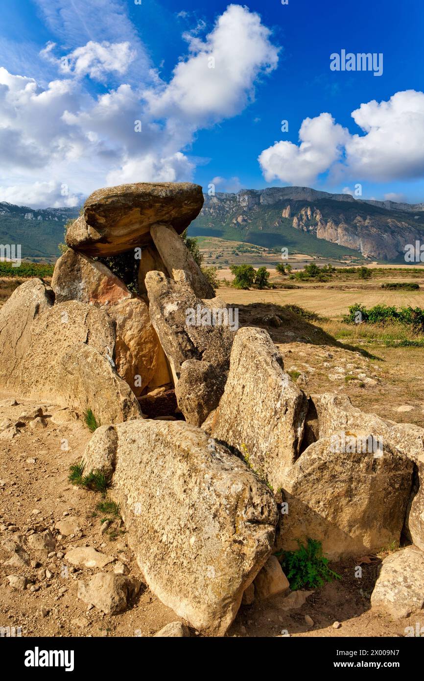 Dolmen Chabola de la Hechicera, Elvillar (alias Bilar), Araba, Paesi Baschi, Spagna, Europa. Foto Stock