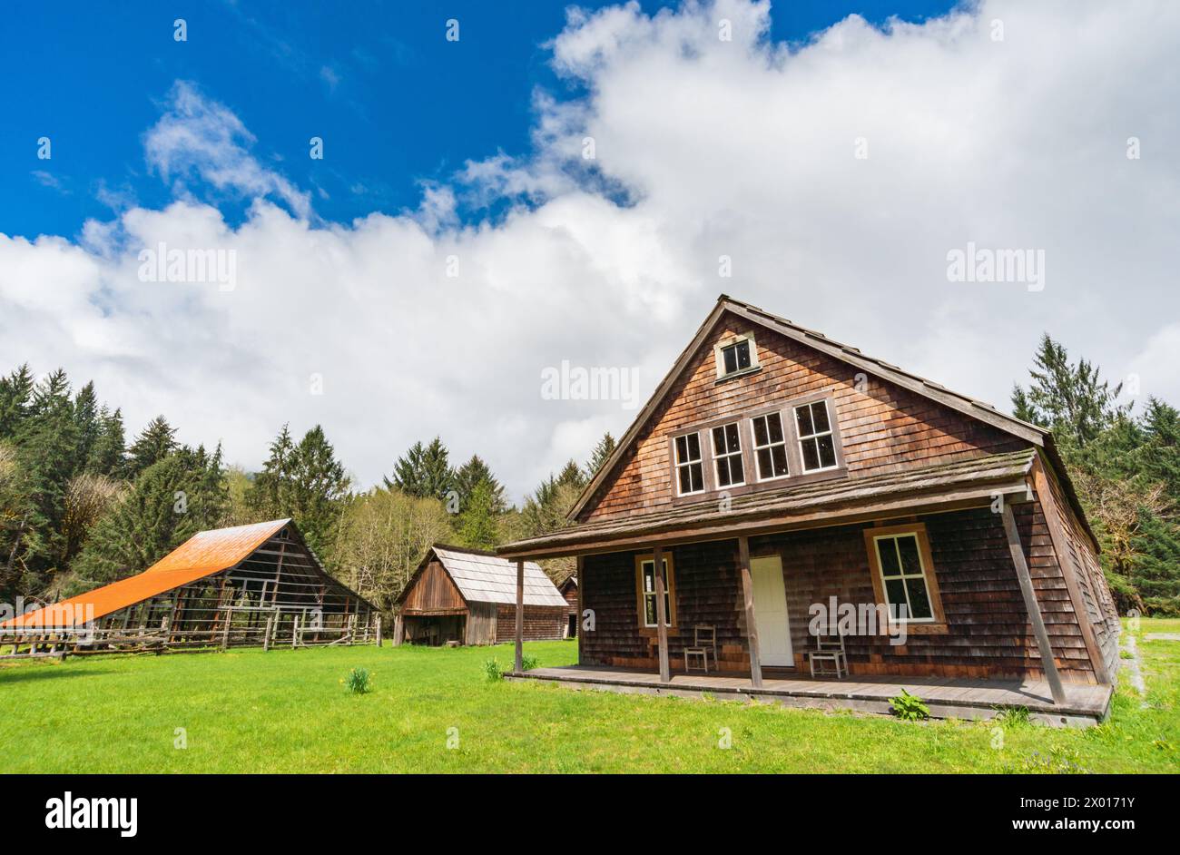 La storica fattoria Kestner Homestead nell'area della Quinault Rain Forest dell'Olympic National Park, Washington State, USA Foto Stock