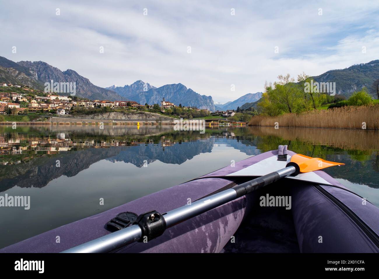 Kayak sul lago Annone in Brianza Foto Stock