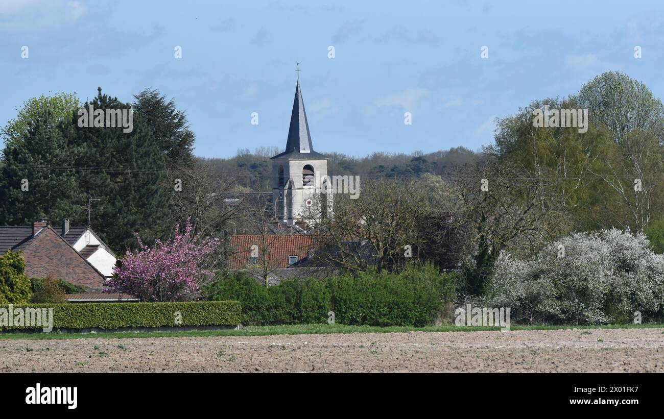 La chiesa del villaggio di Wallers nel nord della Francia Foto Stock