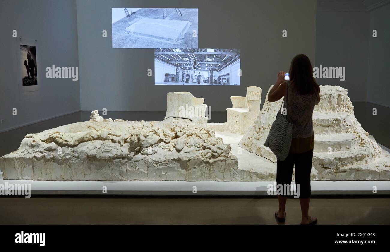 'Untitled', 2019, Almost Human, Thomas Houseago, MAM, città di Parigi Museo di Arte moderna, Musée d'Art moderne de la Ville de Paris, Francia Foto Stock
